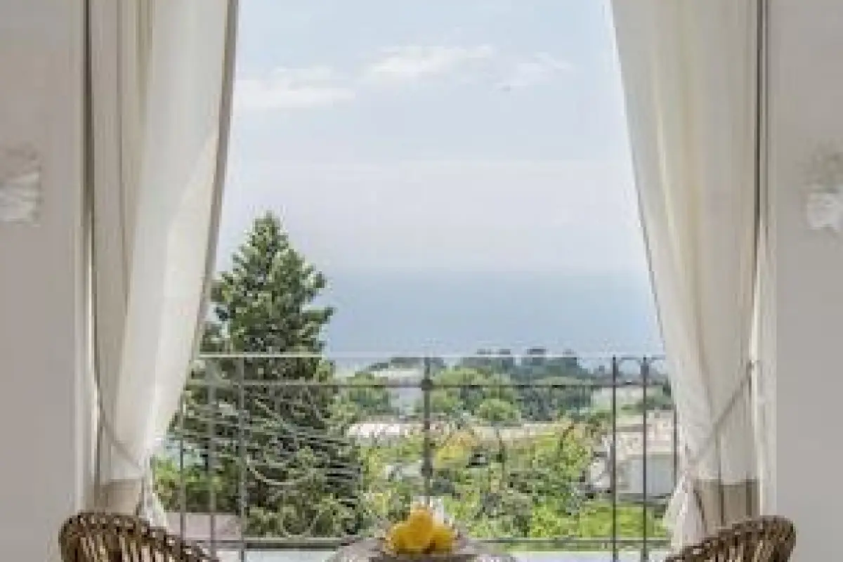Capri Tiberio Palace – Affordable hotel in Capri
