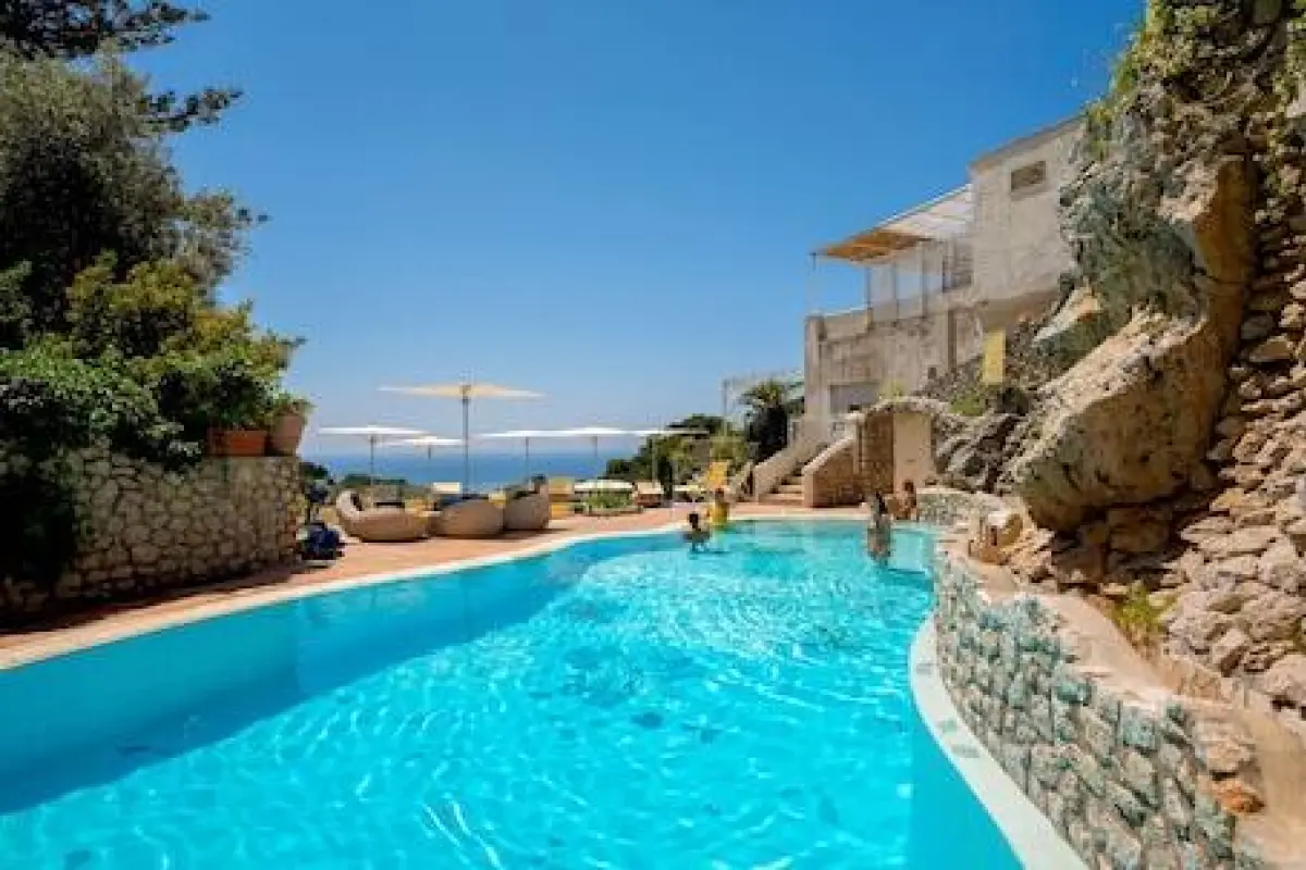 Hotel La Floridiana – Affordable hotel in Capri