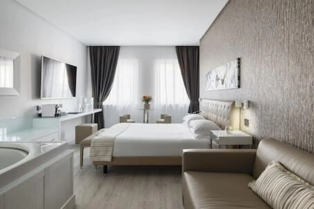LHP Napoli Palace & spa – Affordable hotel in Naples