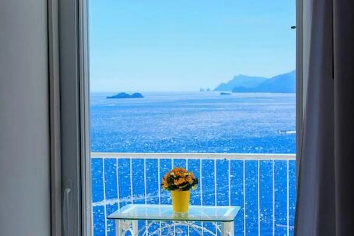 Hotel Smeraldo – Affordable hotel in Praiano