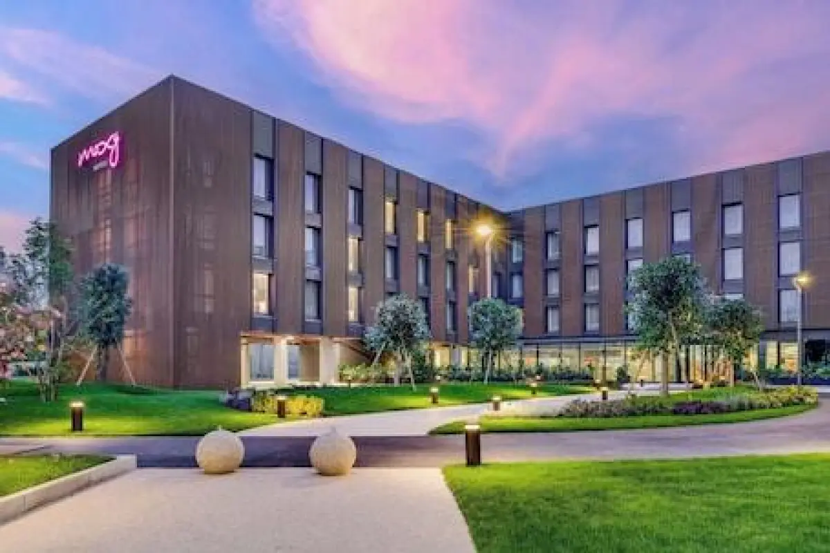 Moxy Pompeii – Affordable hotel in Torre Annunziata
