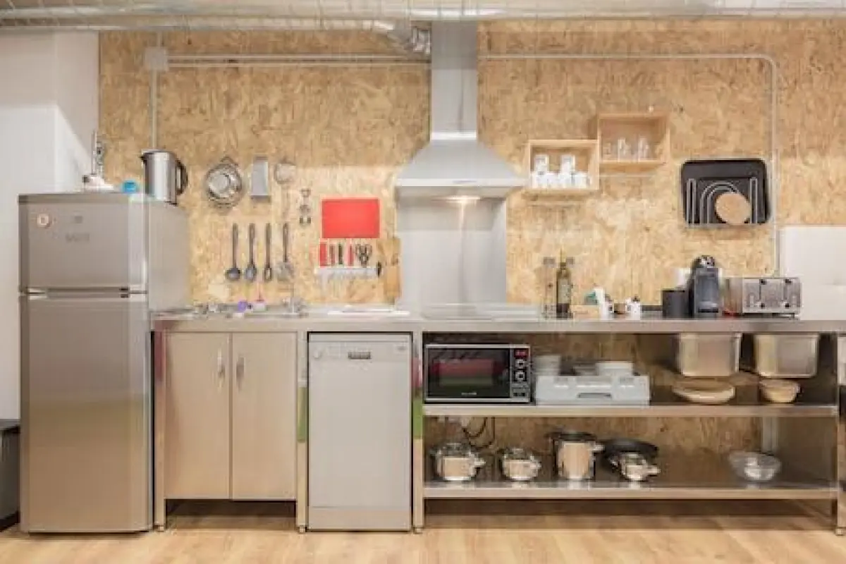 Tomate Rooms – Affordable hotel in Alicante