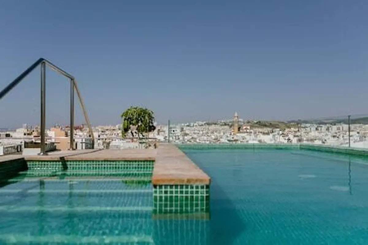 Hotel Estepona Plaza – Affordable hotel in Estepona