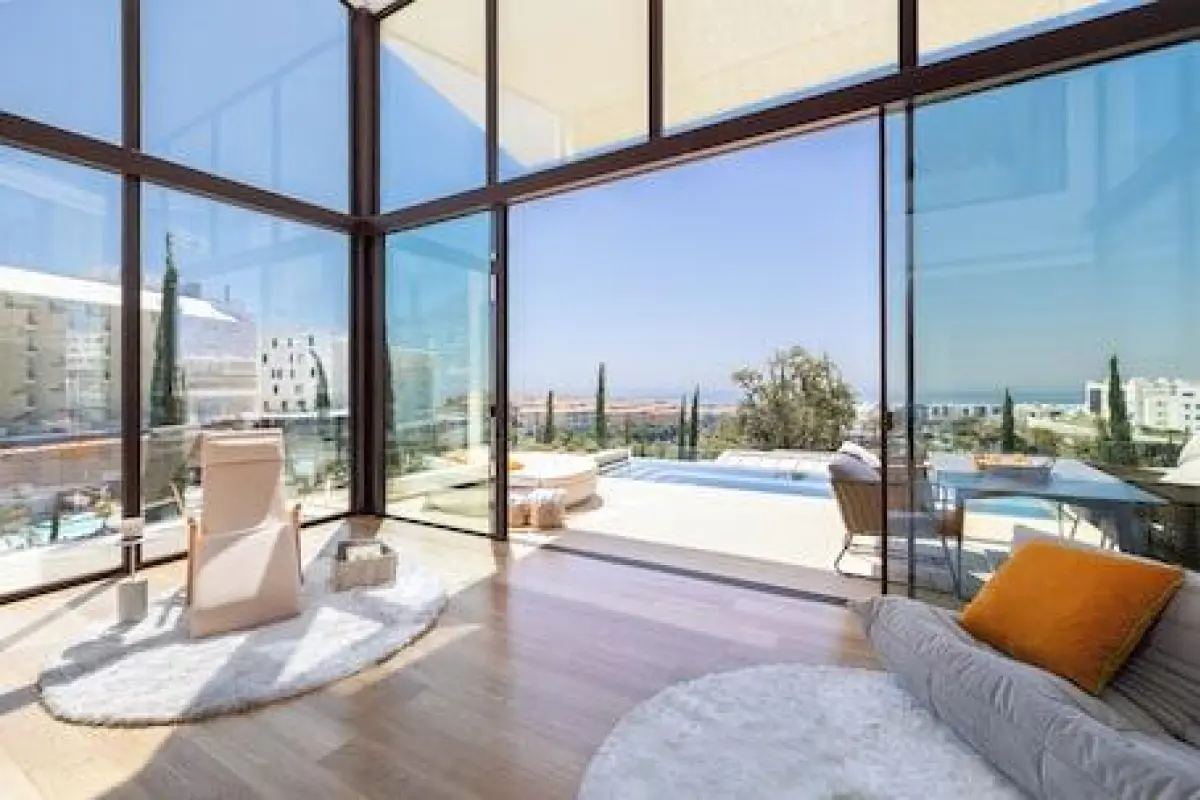 Leiro Residences - Preferred Hotels & Resorts – Affordable hotel in Fuengirola