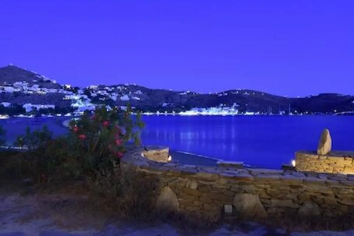 Petra Holiday Village – Affordable hotel in Ios