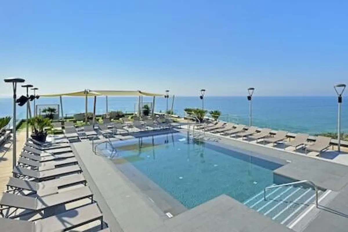 Melia Costa Del Sol – Affordable hotel in Torremolinos