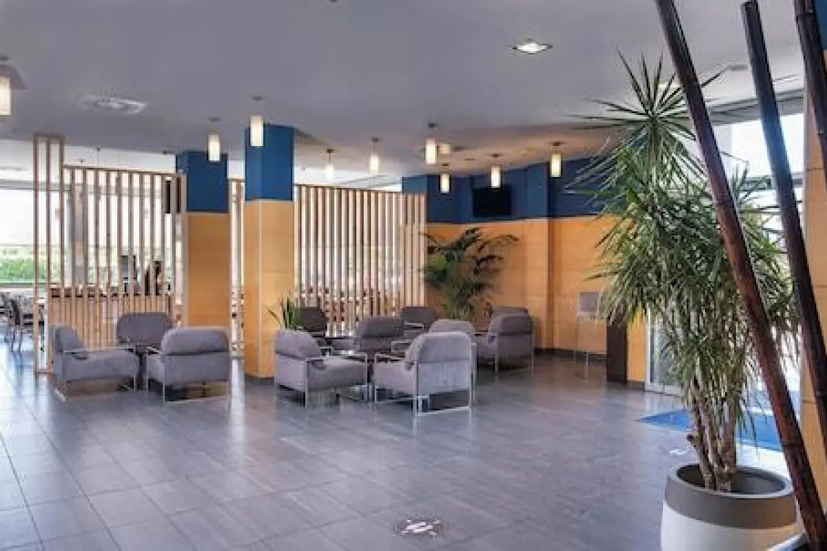 Holiday Inn Express Malaga Airport by IHG – Affordable hotel in Málaga