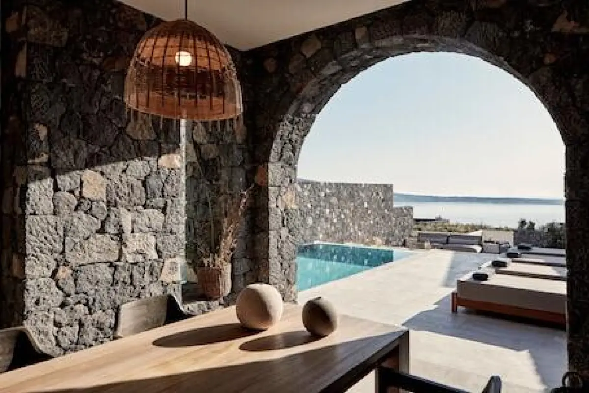 Canaves Epitome - Small Luxury Hotels of the World – Affordable hotel in Santorini