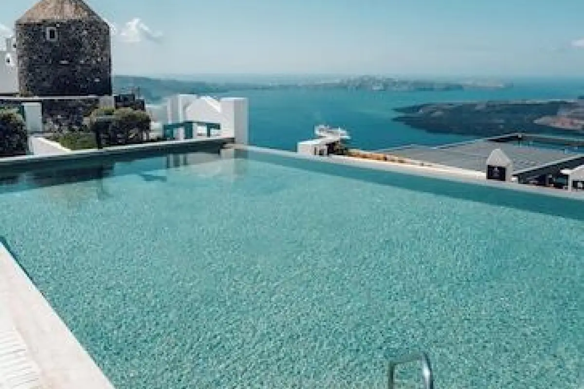 Aeifos Boutique Hotel – Affordable hotel in Santorini