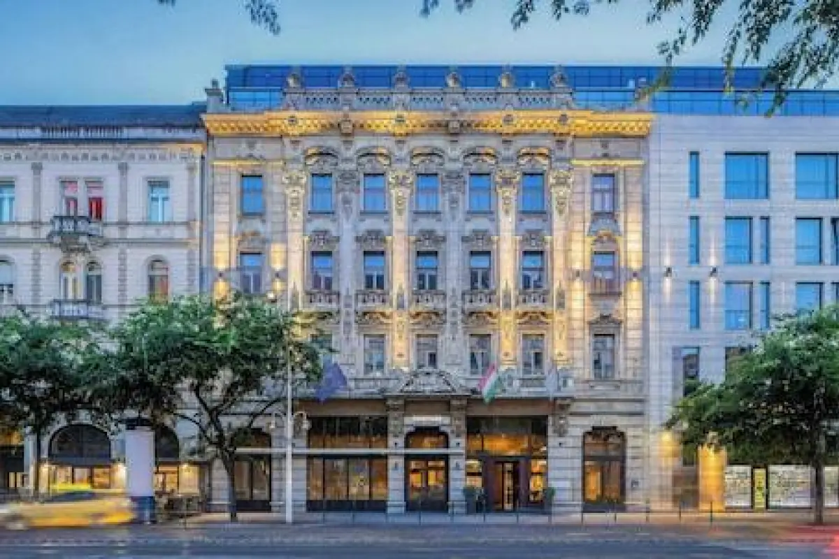 Courtyard by Marriott Budapest City Center – Affordable hotel in Budapest