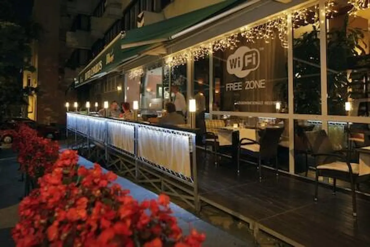 Hotel Charles – Affordable hotel in Budapest