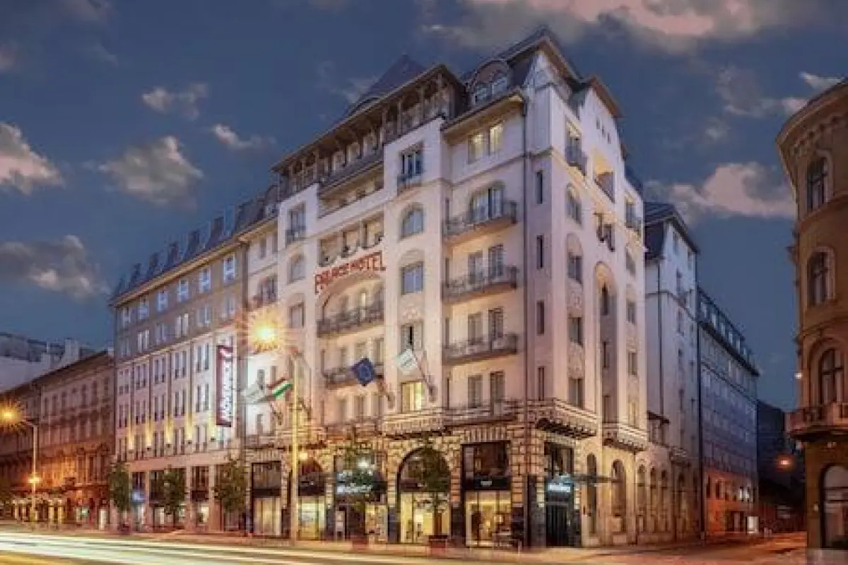 Mövenpick Hotel Budapest Centre – Affordable hotel in Budapest