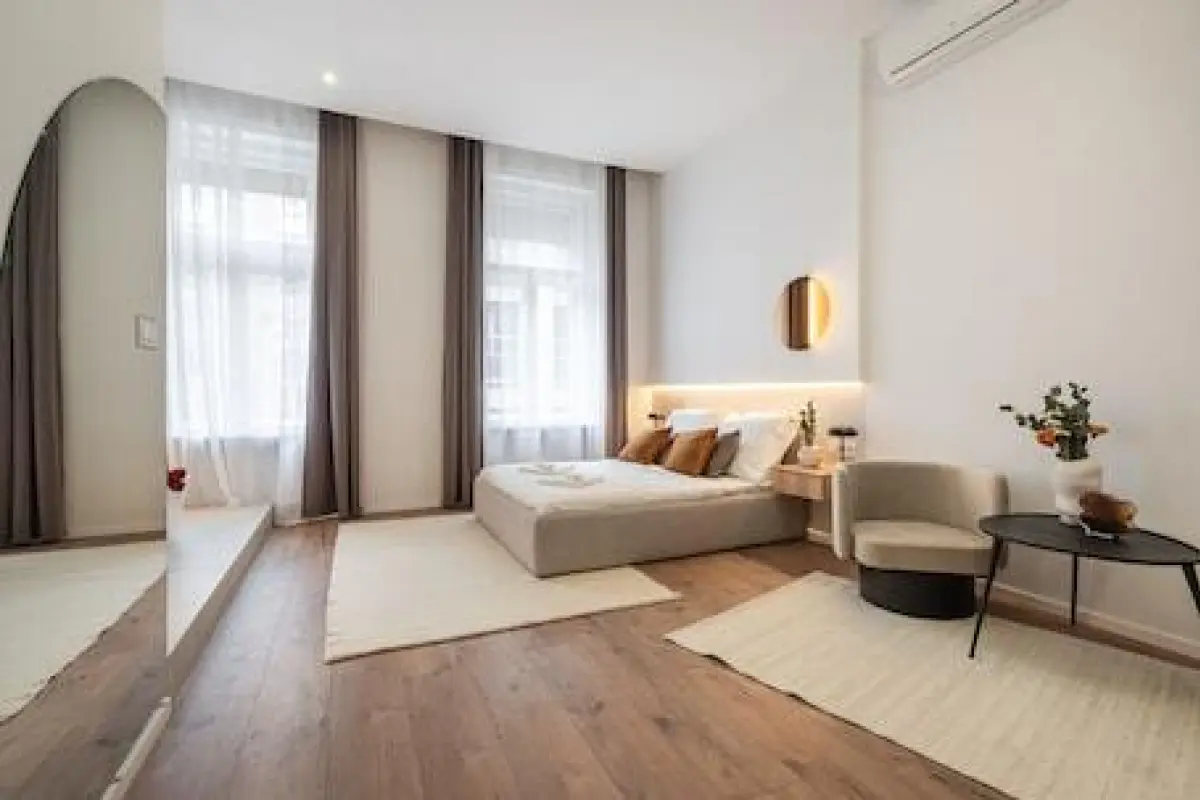 You Boutique Suites by BQA – Affordable hotel in Budapest