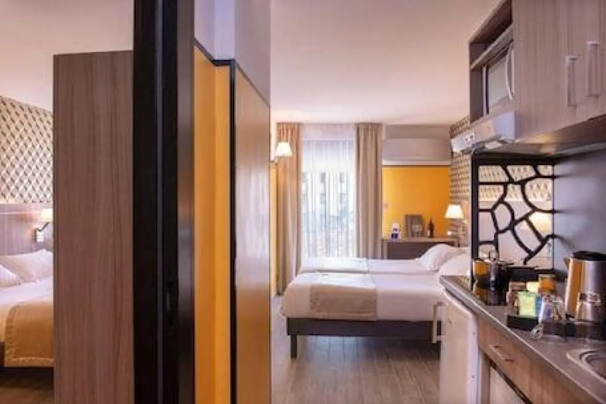 Unique Hotel & Residence – Affordable hotel in Saint-Raphael