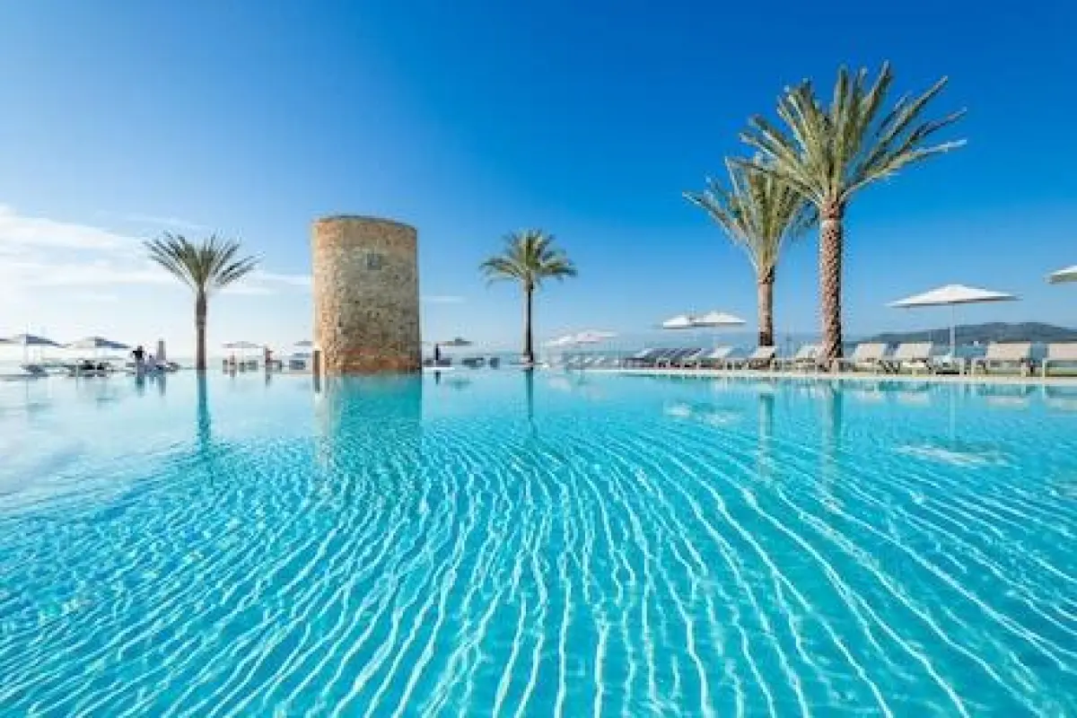 Hotel Torre Del Mar – Affordable hotel in Ibiza Town
