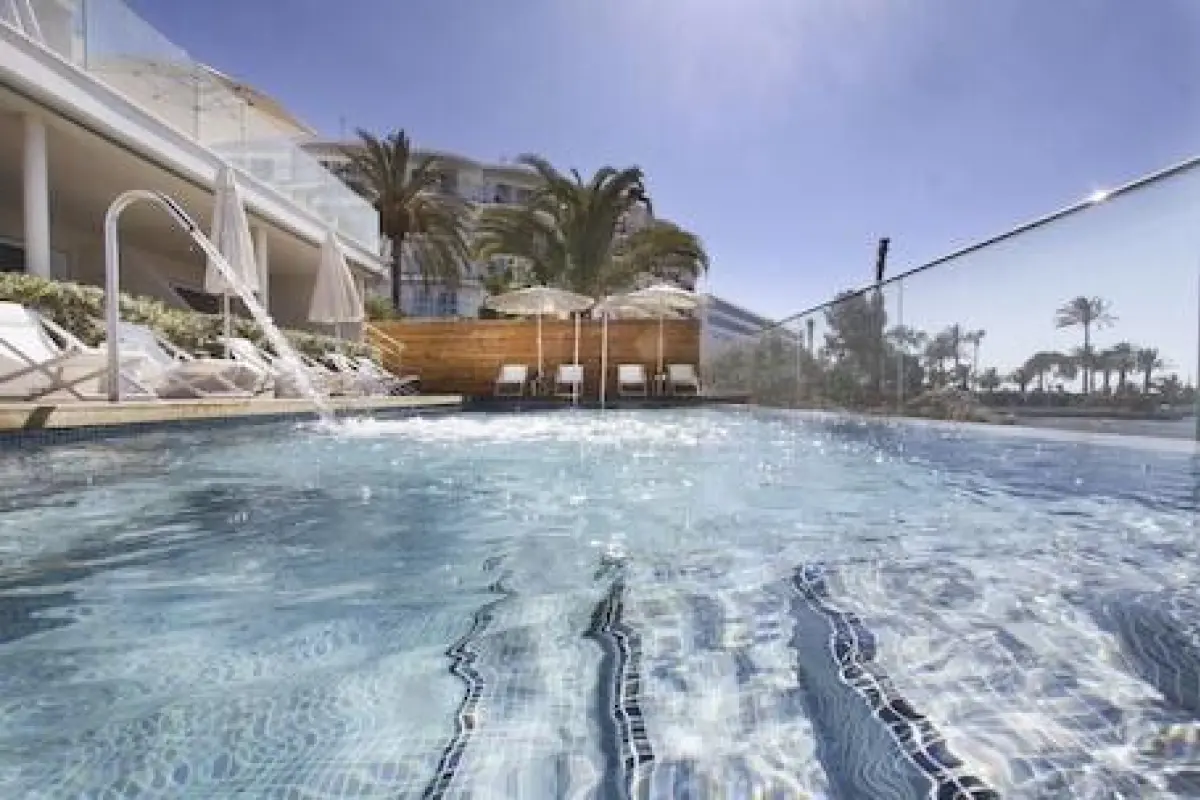 BG Hotel Nautico Ebeso – Affordable hotel in Ibiza Town