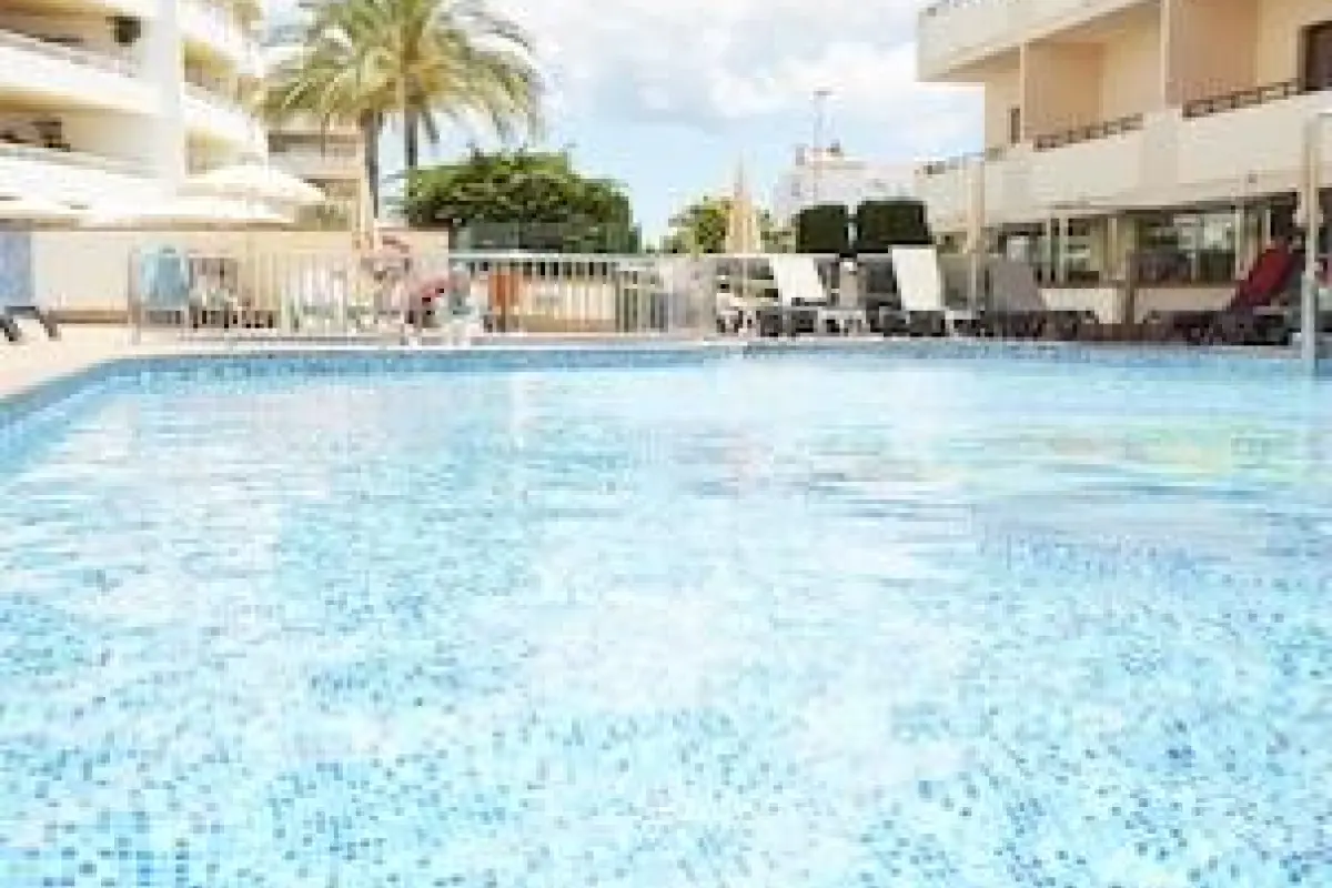 Invisa Hotel La Cala – Affordable hotel in Santa Eulalia del Rio