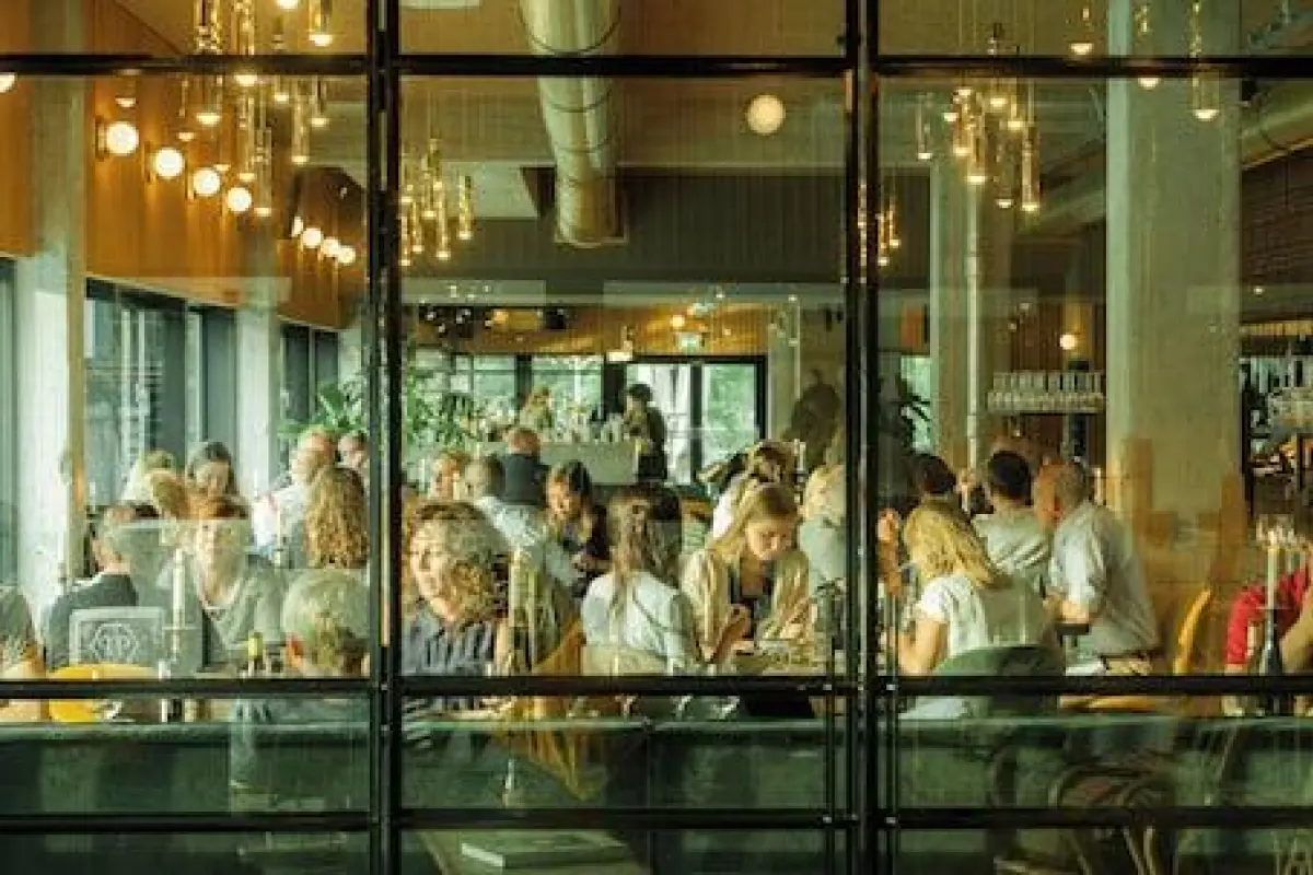 Hotel V Fizeaustraat – Affordable hotel in Amsterdam