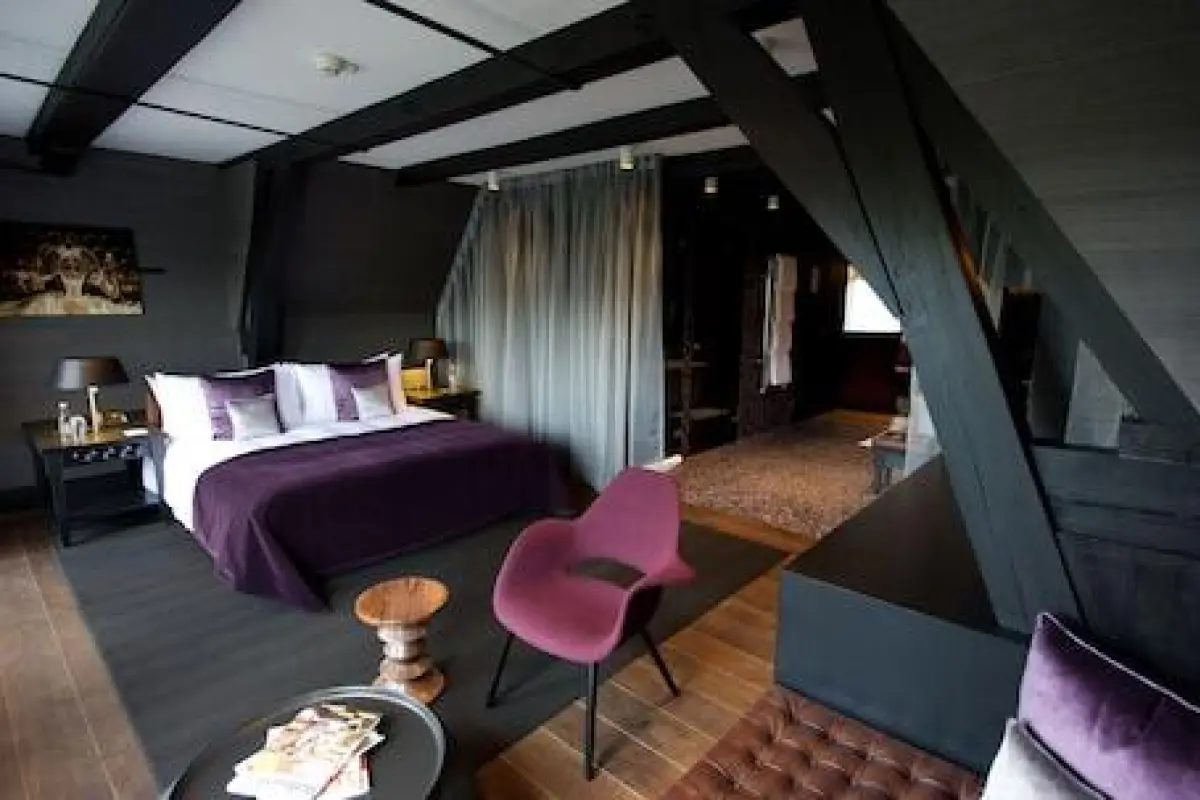 Canal House – Affordable hotel in Amsterdam