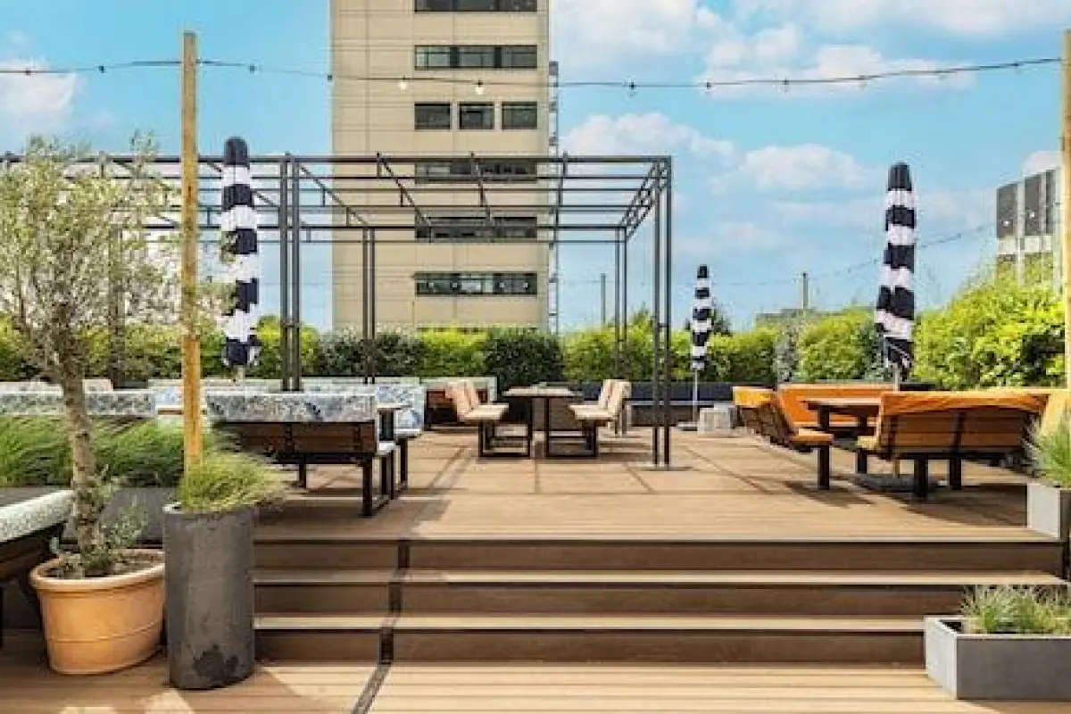 Element Amsterdam – Affordable hotel in Amsterdam