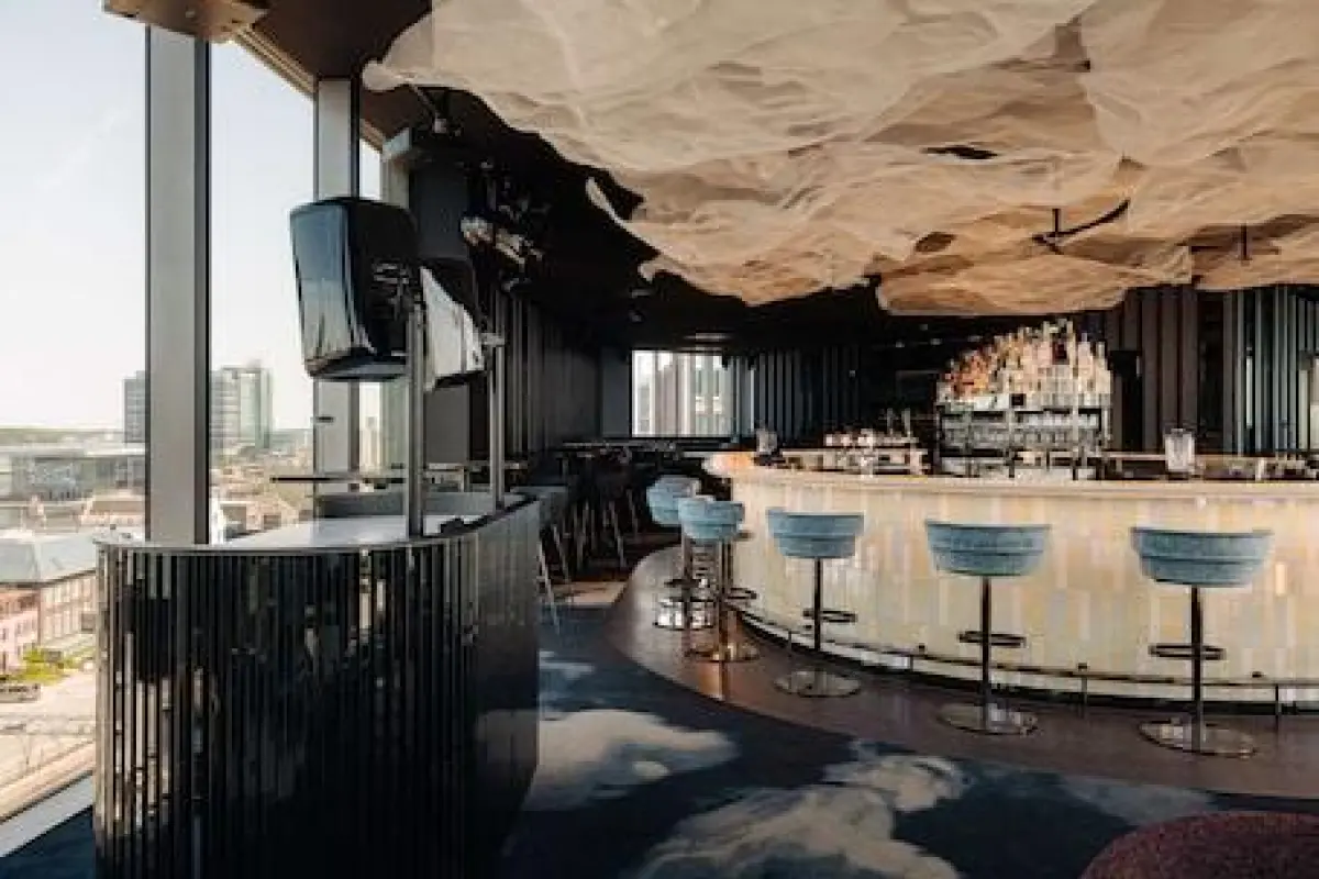 DoubleTree by Hilton Amsterdam Centraal Station – Affordable hotel in Amsterdam