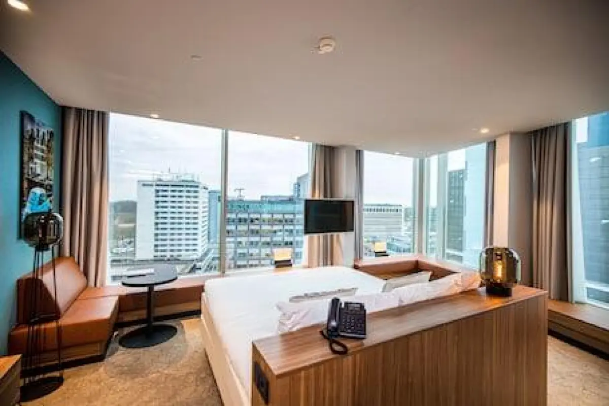 Van der Valk Hotel Amsterdam Zuidas – Affordable hotel in Amsterdam