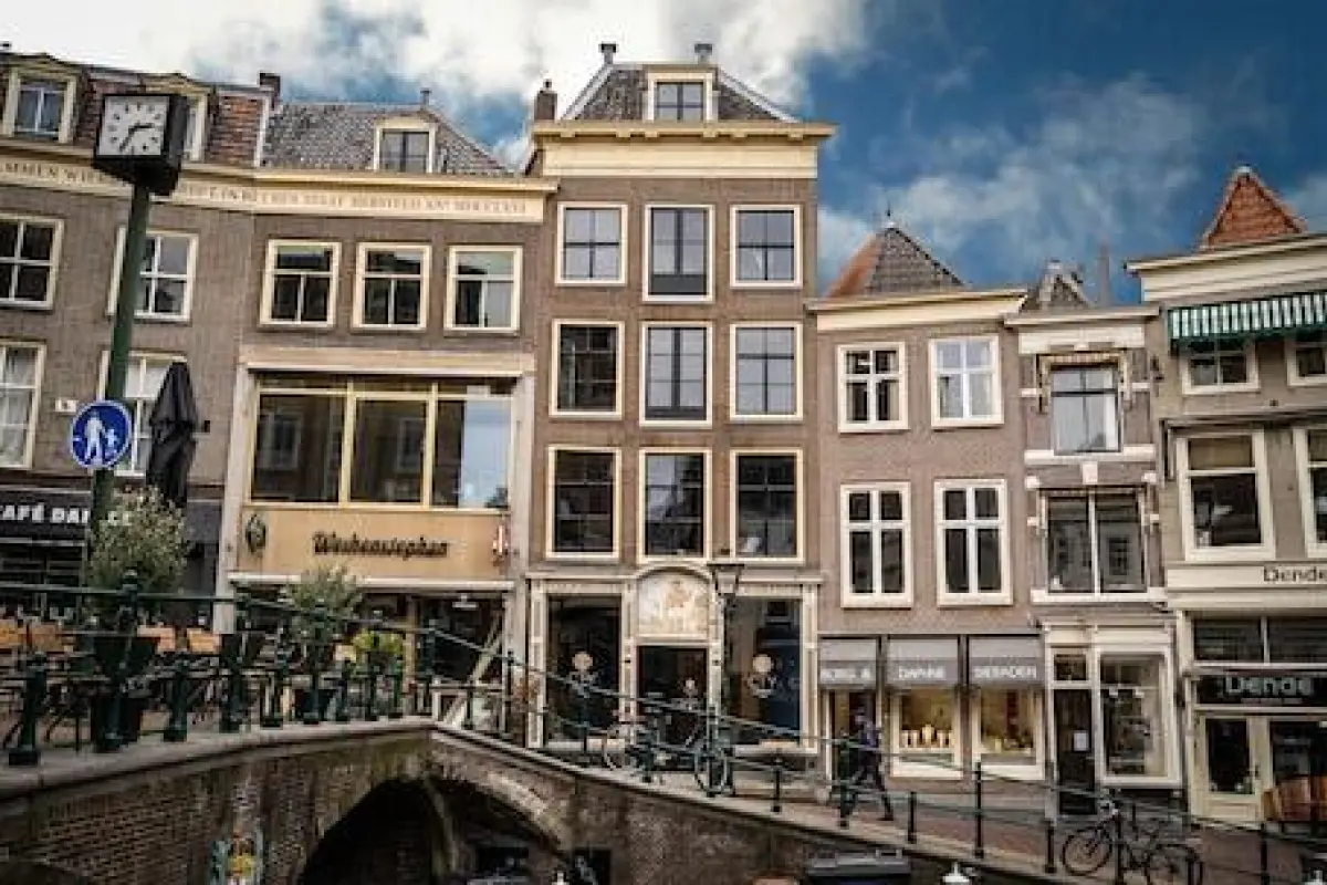CTY Books – Affordable hotel in Leiden