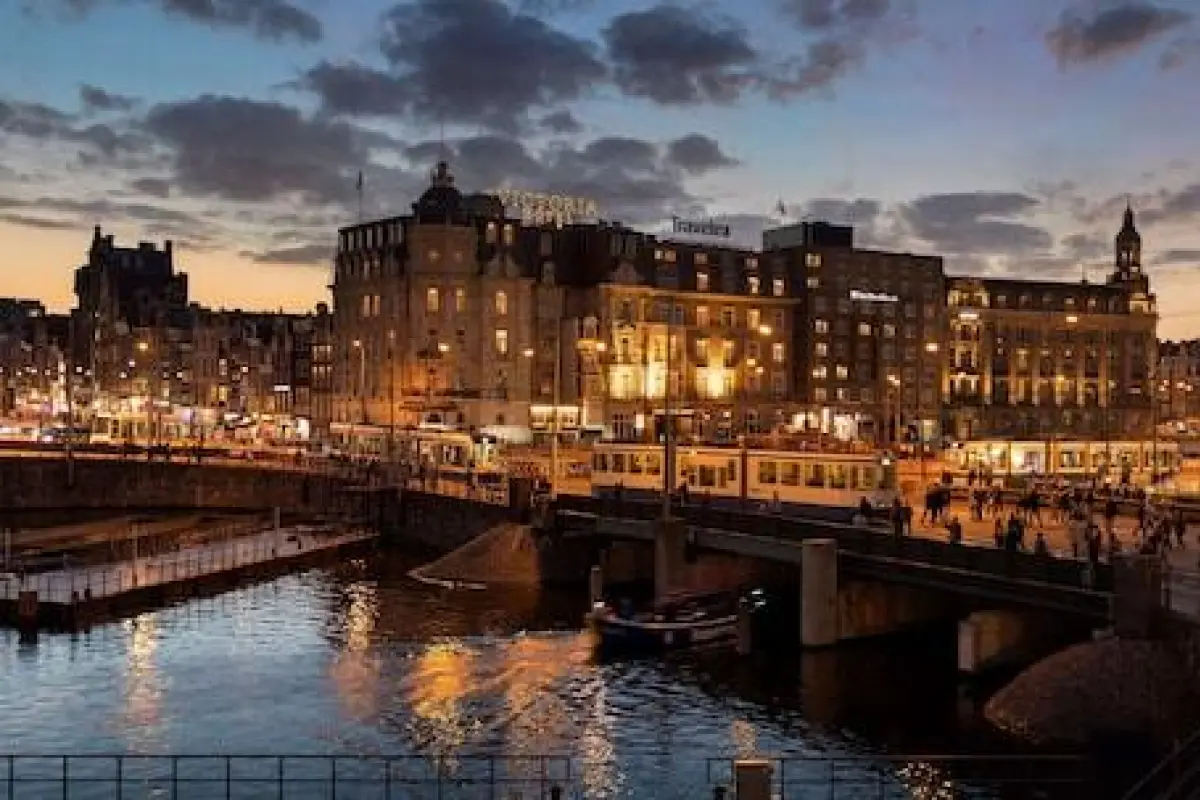 Park Plaza Victoria Amsterdam – Affordable hotel in Amsterdam