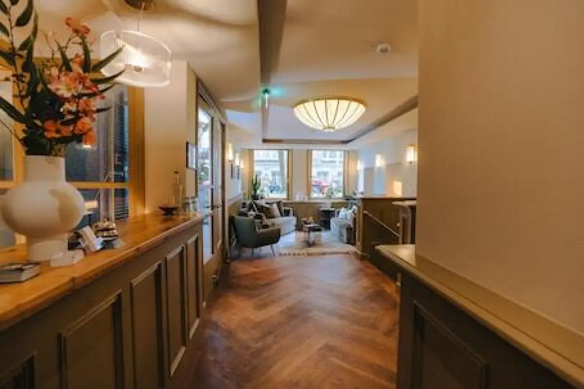Hotel Omega – Affordable hotel in Amsterdam