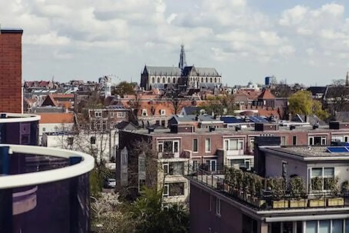 Carlton Square Hotel – Affordable hotel in Haarlem