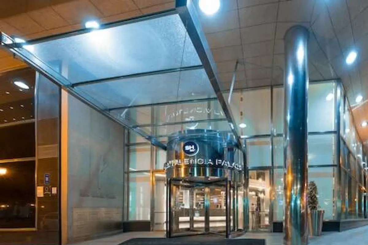 SH Valencia Palace Hotel – Affordable hotel in Valencia