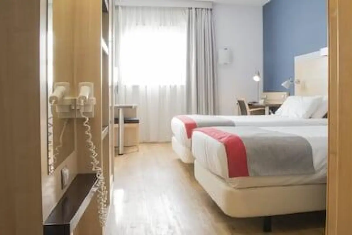Holiday Inn Express Valencia - Bonaire by IHG – Affordable hotel in Quart de Poblet