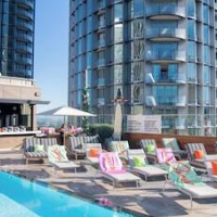 Fairmont Century Plaza Gold Experience – Affordable hotel in Los Angeles