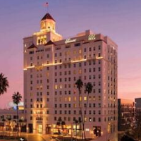 Fairmont Breakers Long Beach – Affordable hotel in Long Beach