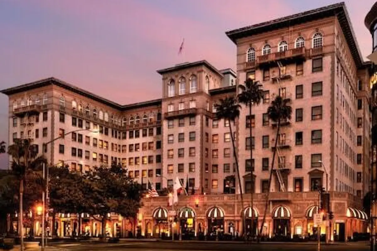 Beverly Wilshire - Beverly Hills, A Four Seasons Hotel – Affordable hotel in Beverly Hills