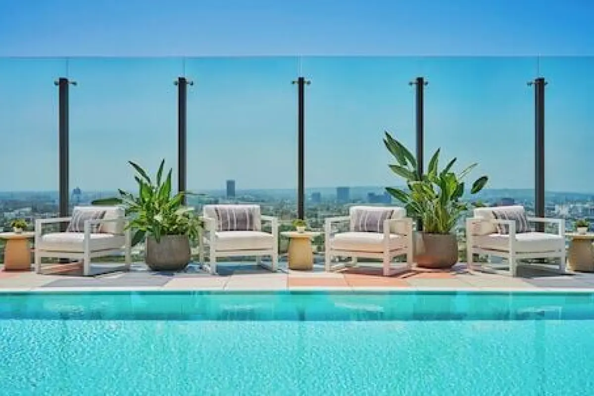 The Sun Rose West Hollywood – Affordable hotel in West Hollywood