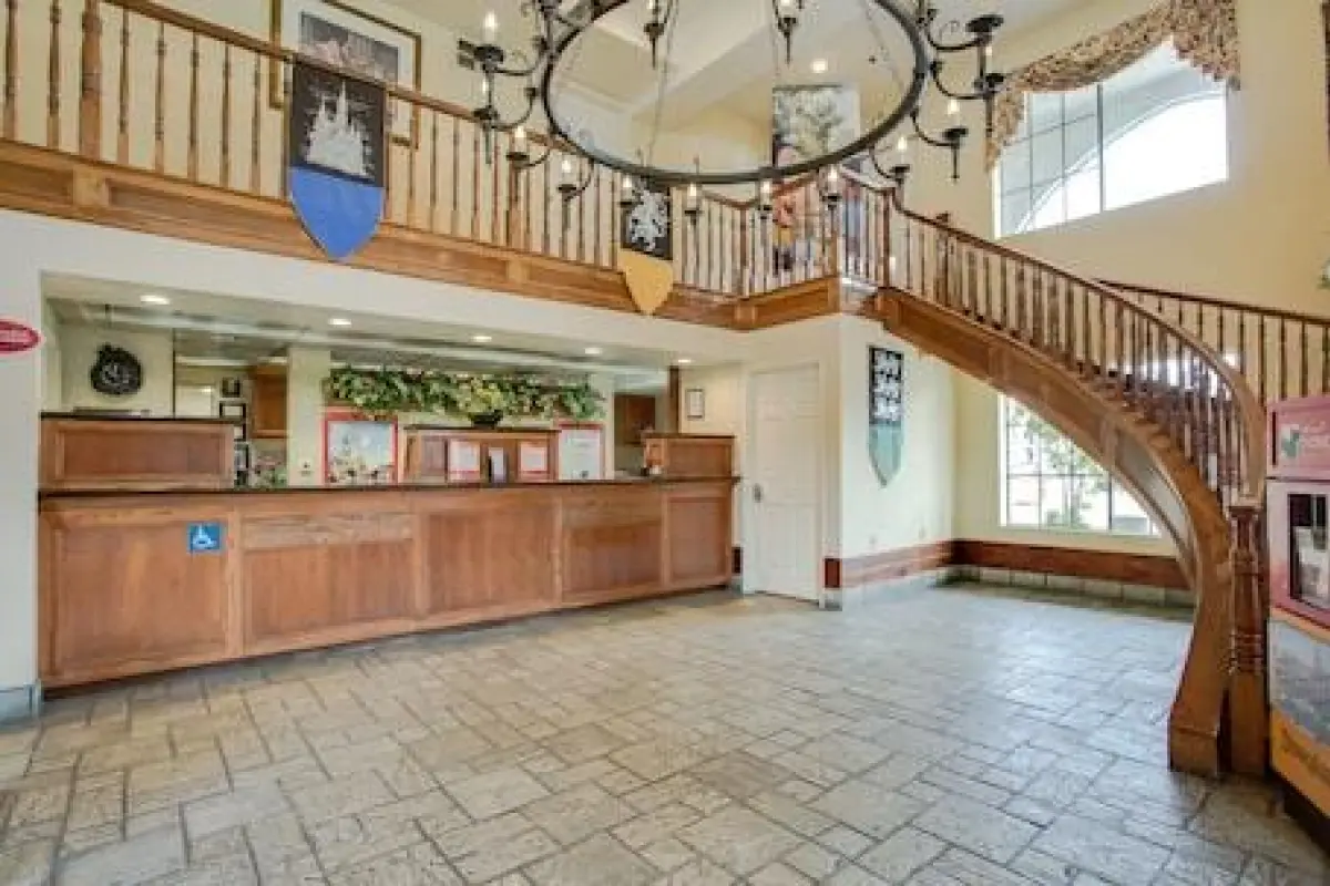 Castle Inn and Suites – Affordable hotel in Anaheim
