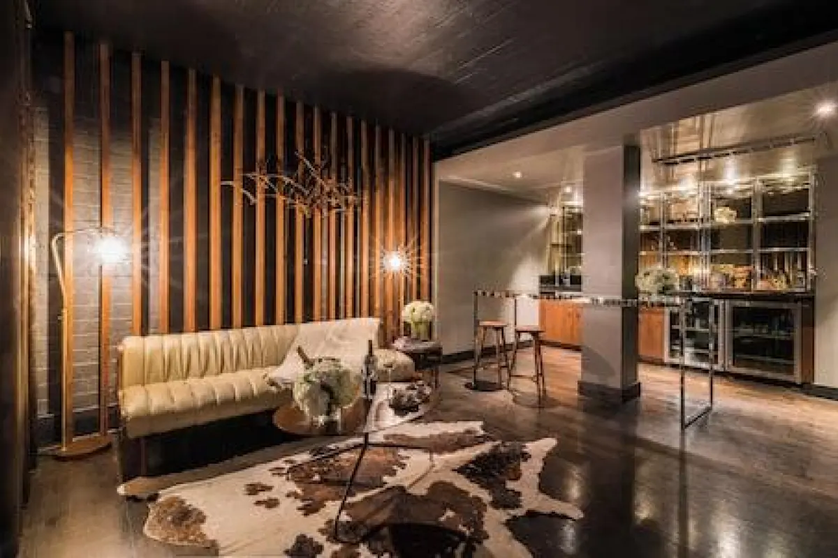 The Hollywood Roosevelt – Affordable hotel in Los Angeles