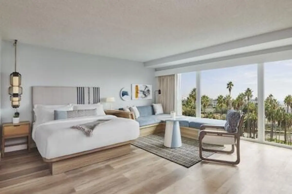 The Pierside Santa Monica – Affordable hotel in Santa Monica