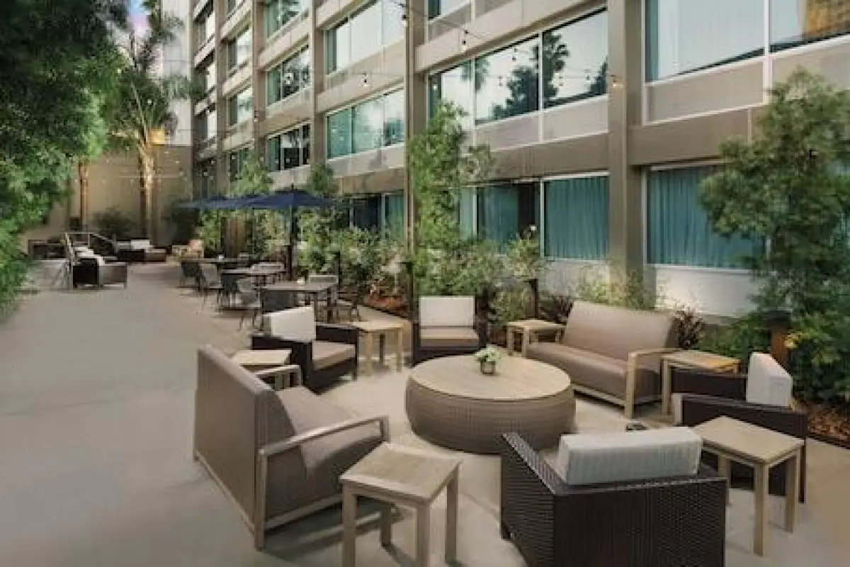 Courtyard by Marriott Los Angeles Woodland Hills – Affordable hotel in Woodland Hills