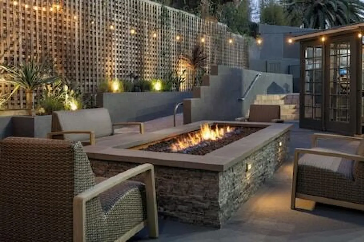 Courtyard by Marriott Los Angeles Century City/Beverly Hills – Affordable hotel in Los Angeles