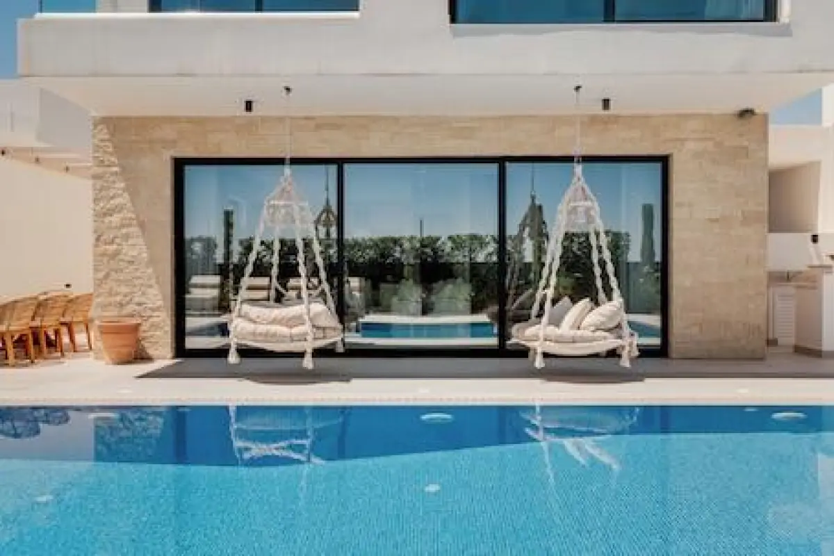 Periyiali Konnos Villas Beach Resort – Affordable hotel in Paralimni