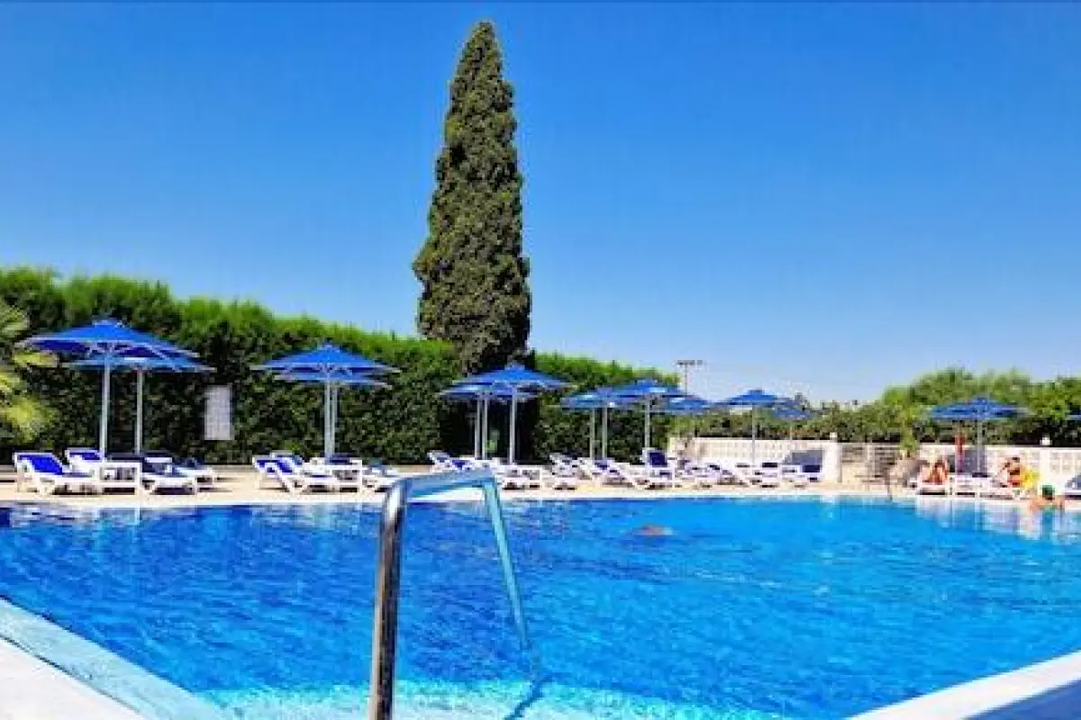 Sveltos Hotel – Affordable hotel in Oroklini