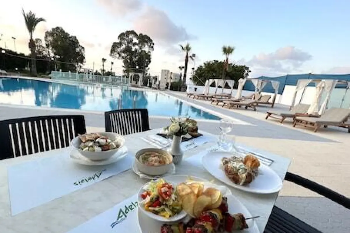 Adelais Bay Hotel – Affordable hotel in Paralimni