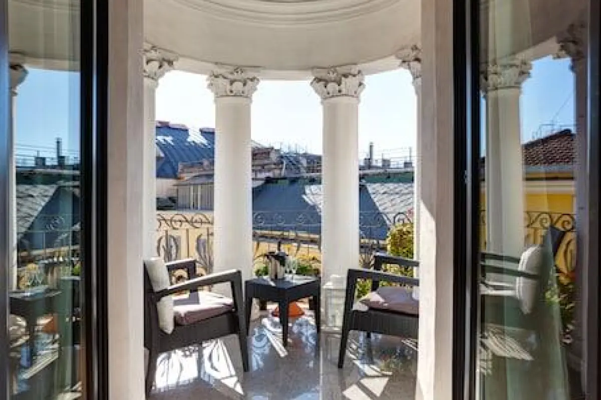 Dharma Luxury Hotel – Affordable hotel in Rome