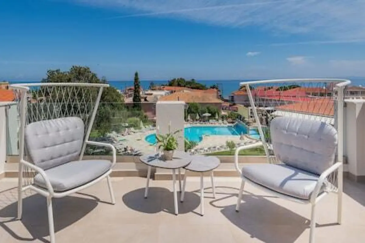 Hotel Palmyra – Affordable hotel in Zakynthos