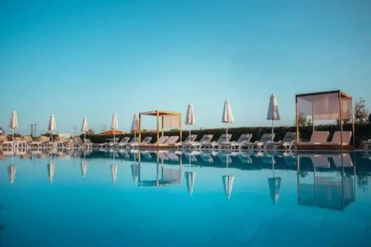 Denny's Inn Hotel – Affordable hotel in Zakynthos