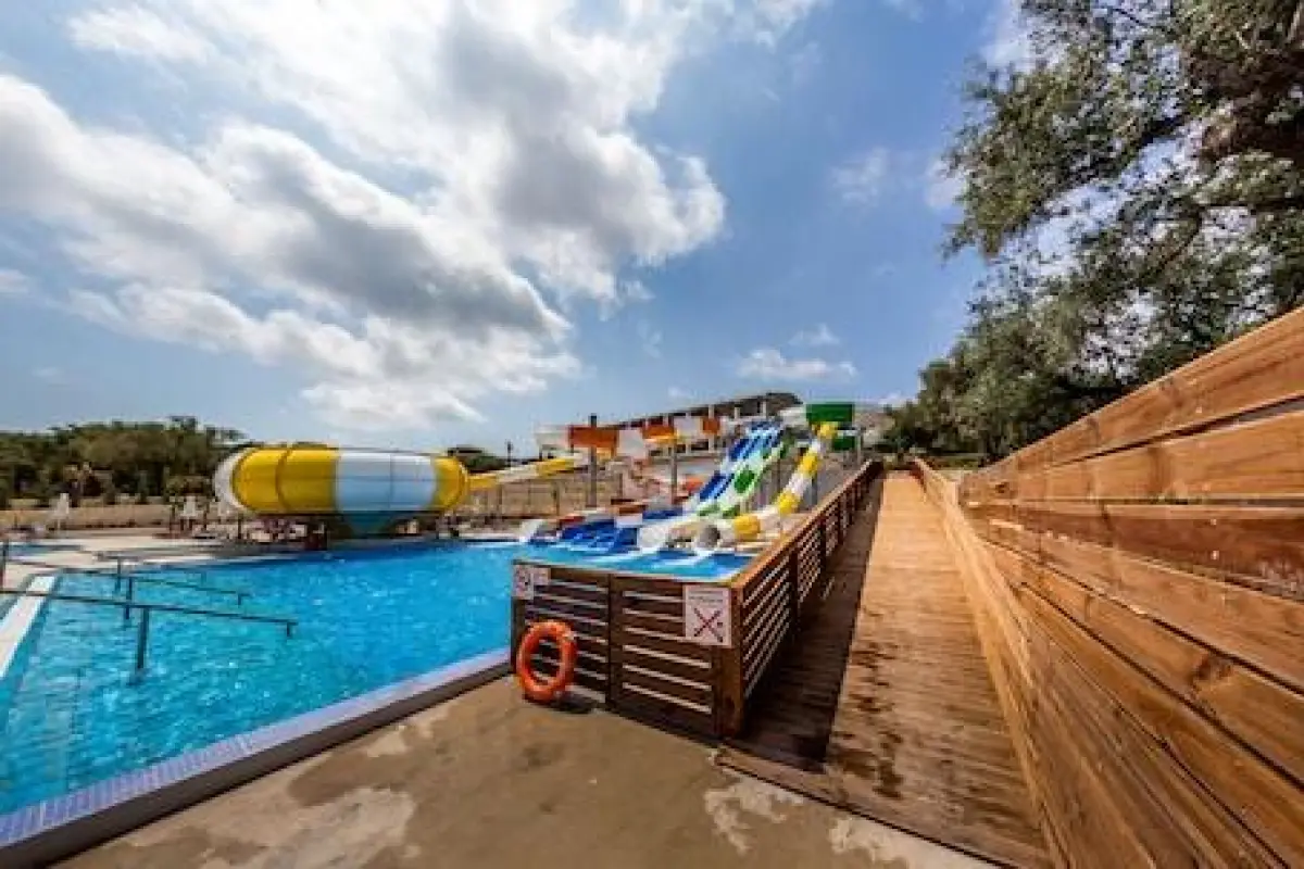 Caretta Paradise Resort & Waterpark – Affordable hotel in Zakynthos