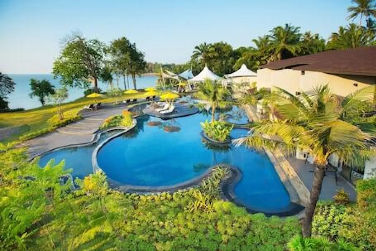 The ShellSea Krabi Luxury Beach Front Resort & Pool Villa – Affordable hotel in Krabi