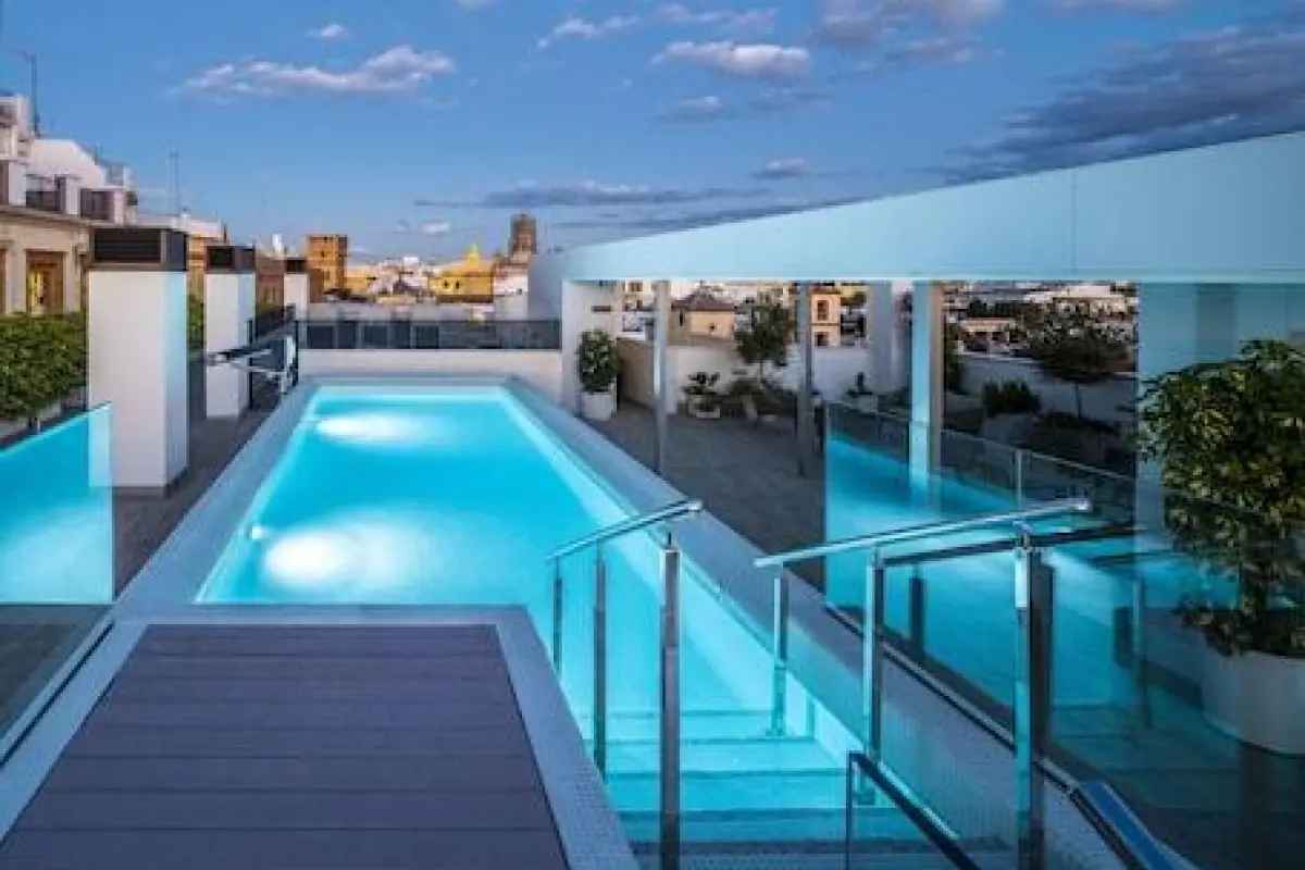 nQn Aparts & Suites Sevilla – Affordable hotel in Seville
